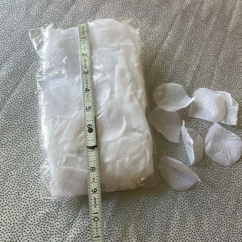 White rose petals silk 1 pack  used details accessories